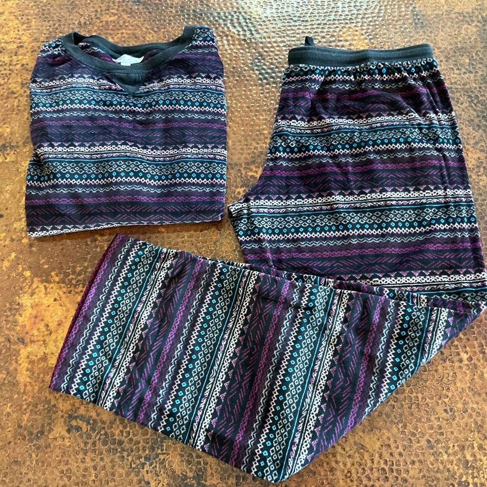 Secret Treasures Super Soft Pajama Set. Black/Multi. Size M